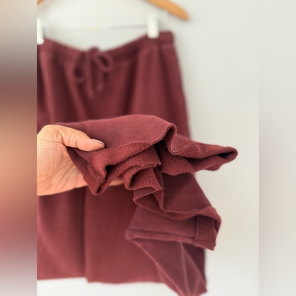 SKIMS Cotton Fleece Classic Straight Leg Sweatpants | Size Large - Picture 7 of 9